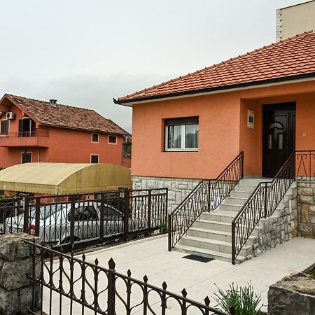 Porto Azzurro Apartments Tivat Exteriér fotografie